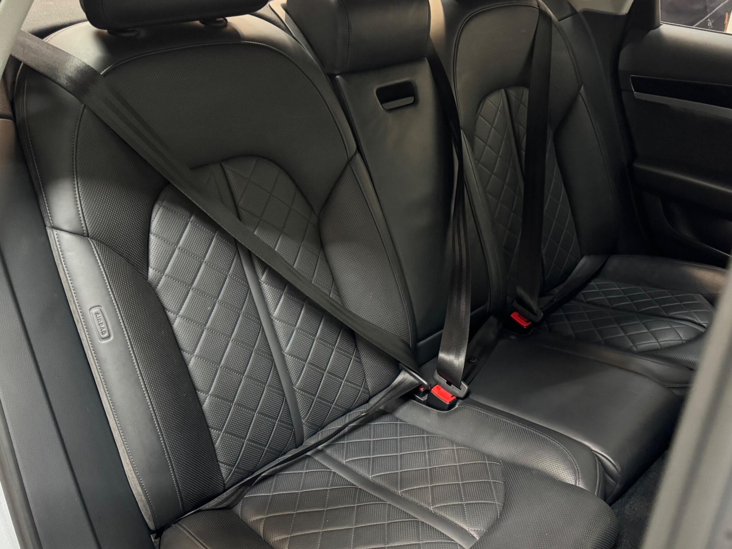 Used Audi A8 2017 for sale - 76990339: Photo 11