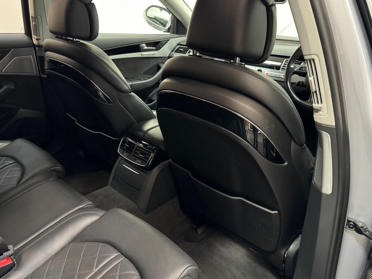 Used Audi A8 2017 for sale - 76990339: Photo 12