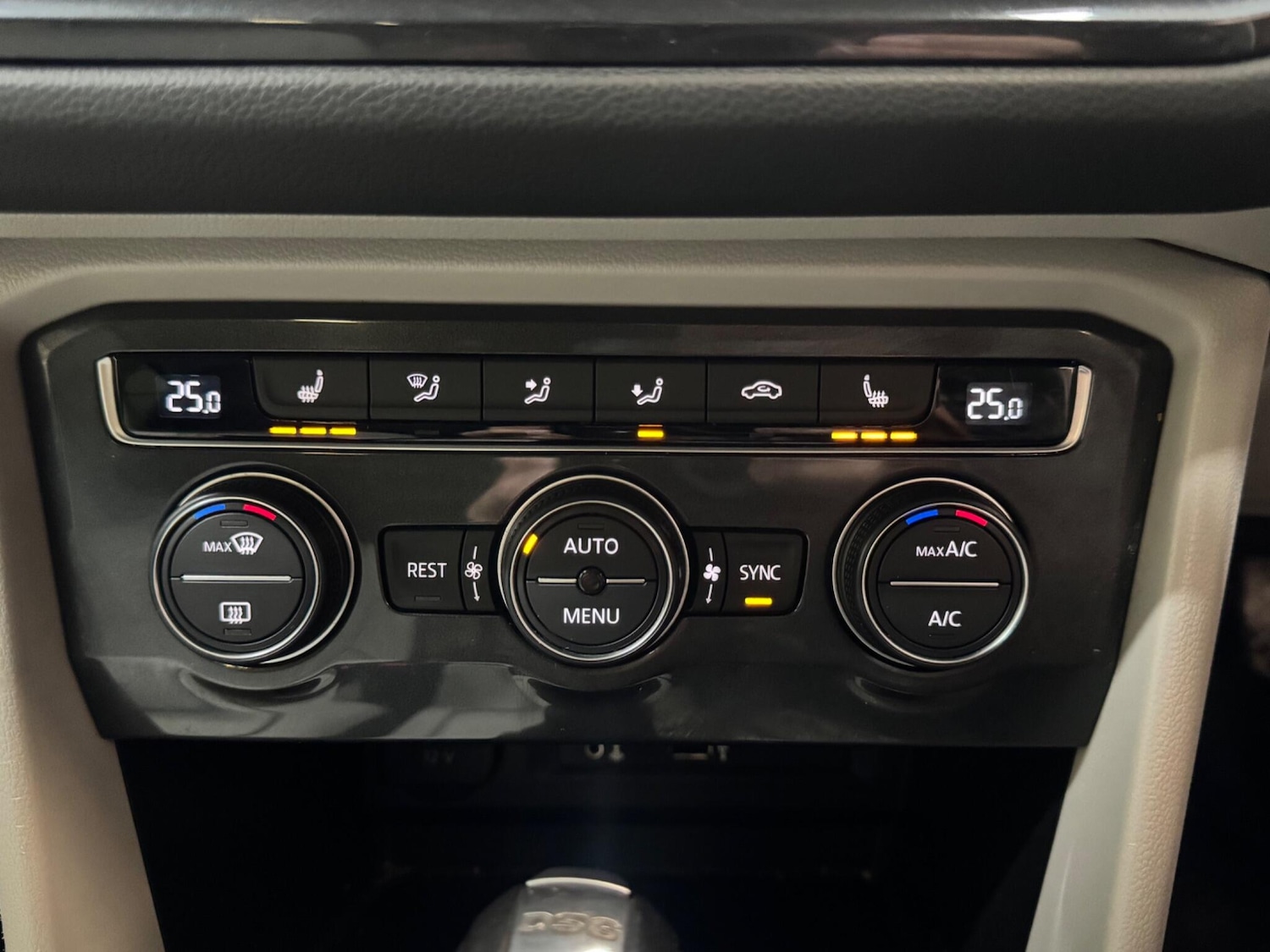 Used Volkswagen Tiguan 2017 for sale - 76032148: Photo 19