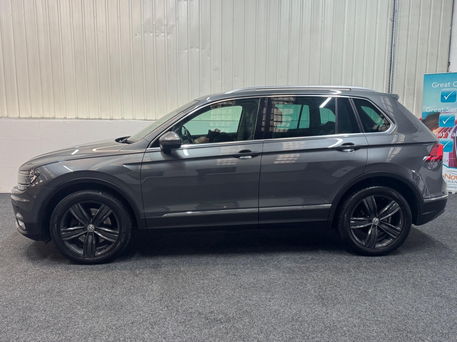 Used Volkswagen Tiguan 2017 for sale - 76032148: Photo 6