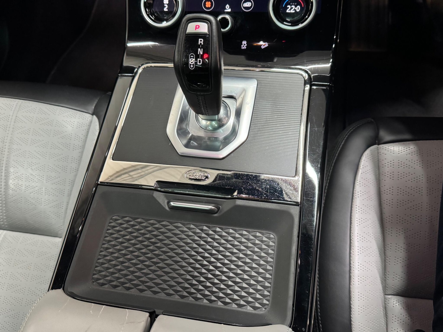 Used Land Rover Range Rover Evoque 2019 for sale - 76990456: Photo 22