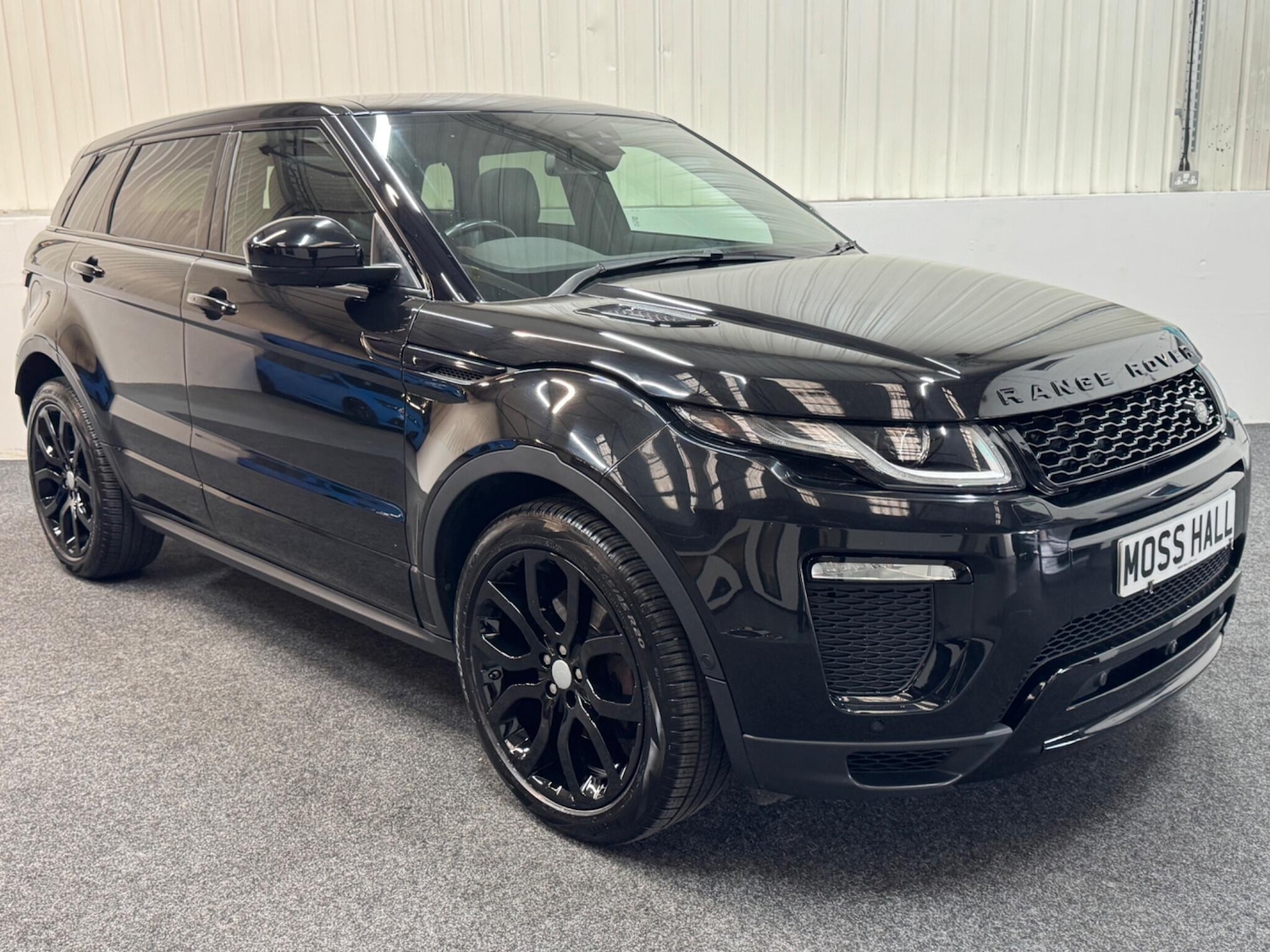 Used Land Rover Range Rover Evoque 2018 for sale - 76108357: Photo 1