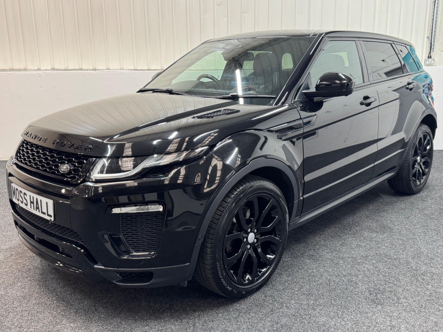 Used Land Rover Range Rover Evoque 2018 for sale - 76108357: Photo 3