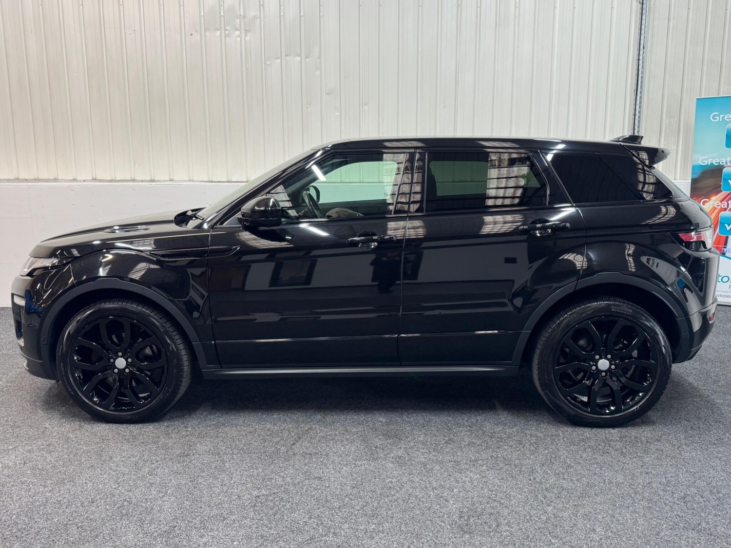 Used Land Rover Range Rover Evoque 2018 for sale - 76108357: Photo 6