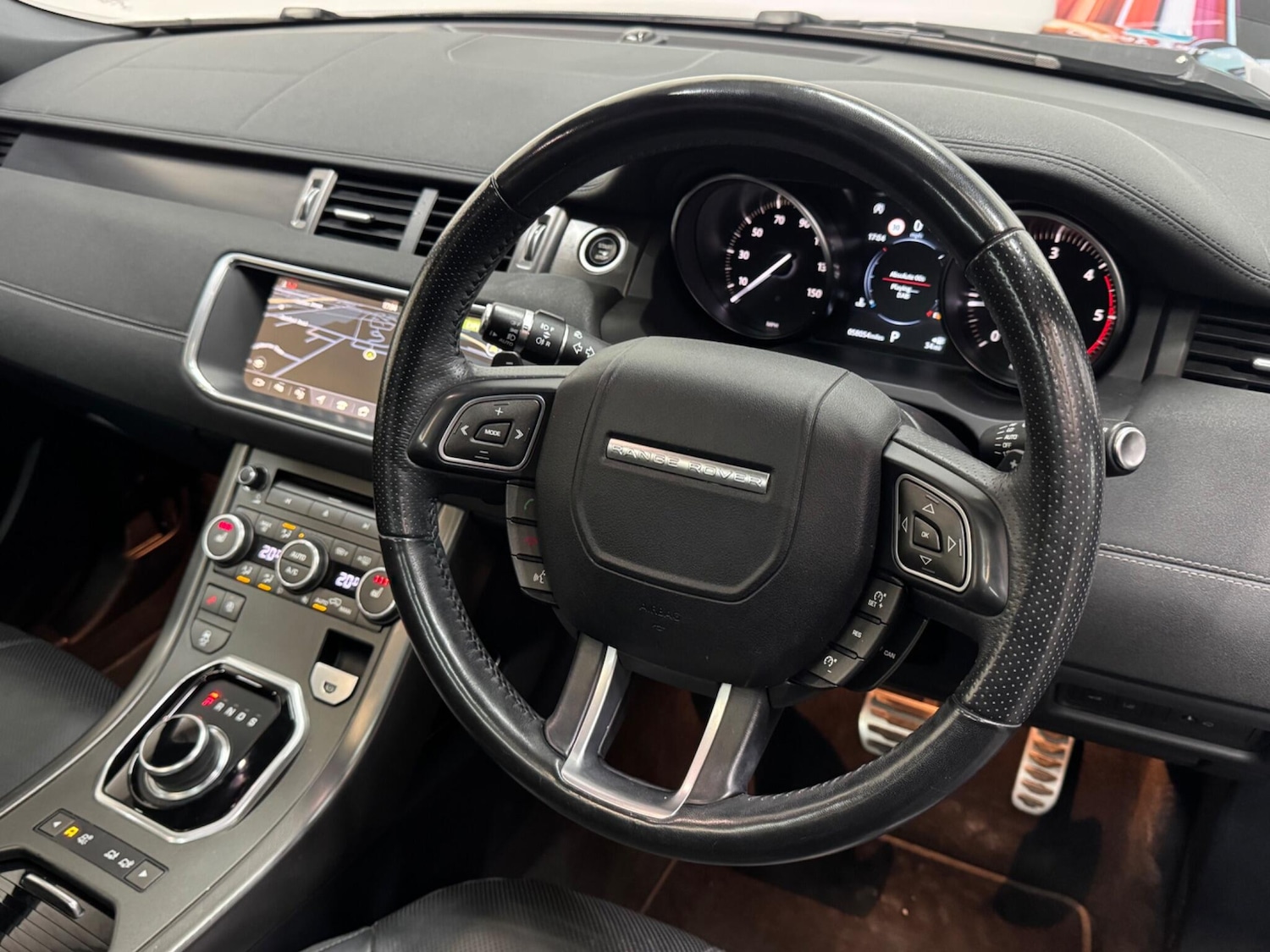 Used Land Rover Range Rover Evoque 2018 for sale - 76108357: Photo 9