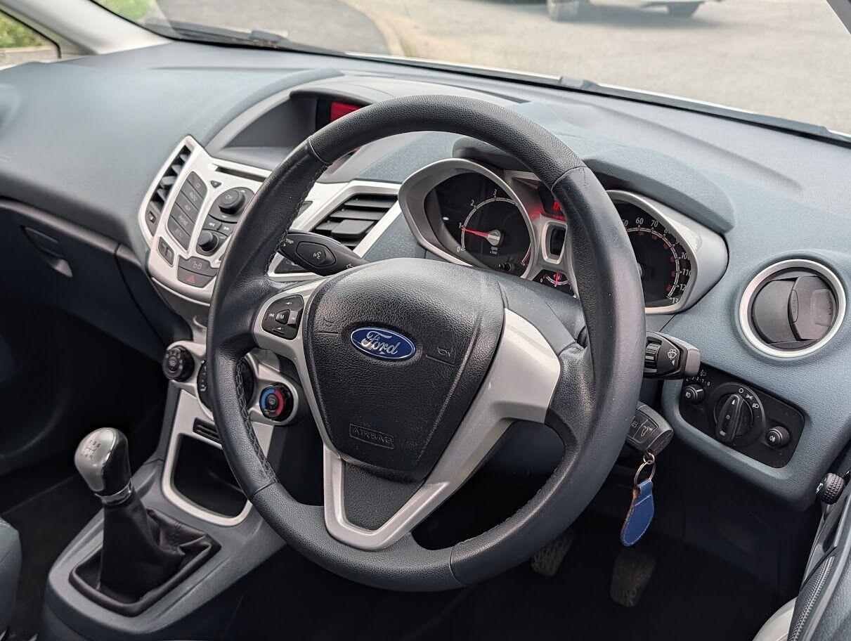Used Ford Fiesta 2011 for sale - 76307220: Photo 22