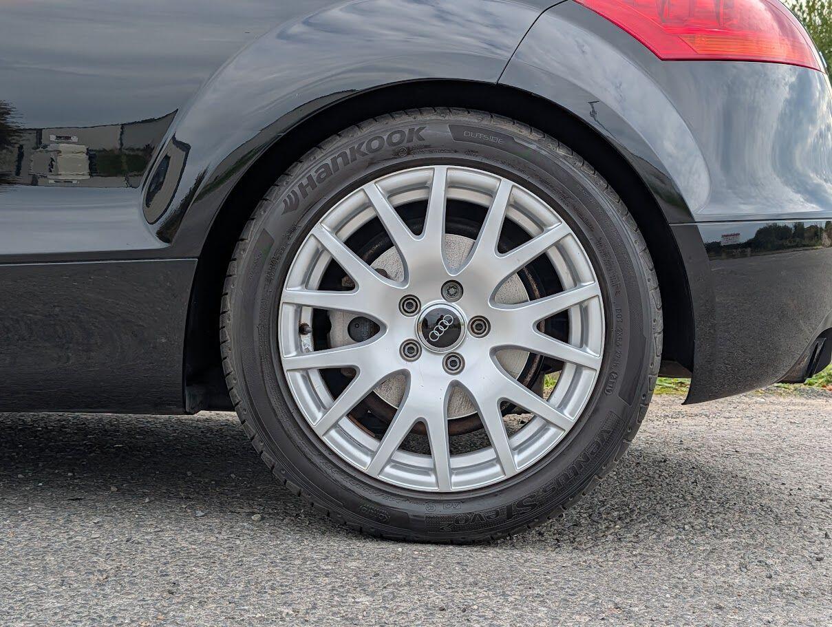 Used Audi TT 2010 for sale - 76989522: Photo 12