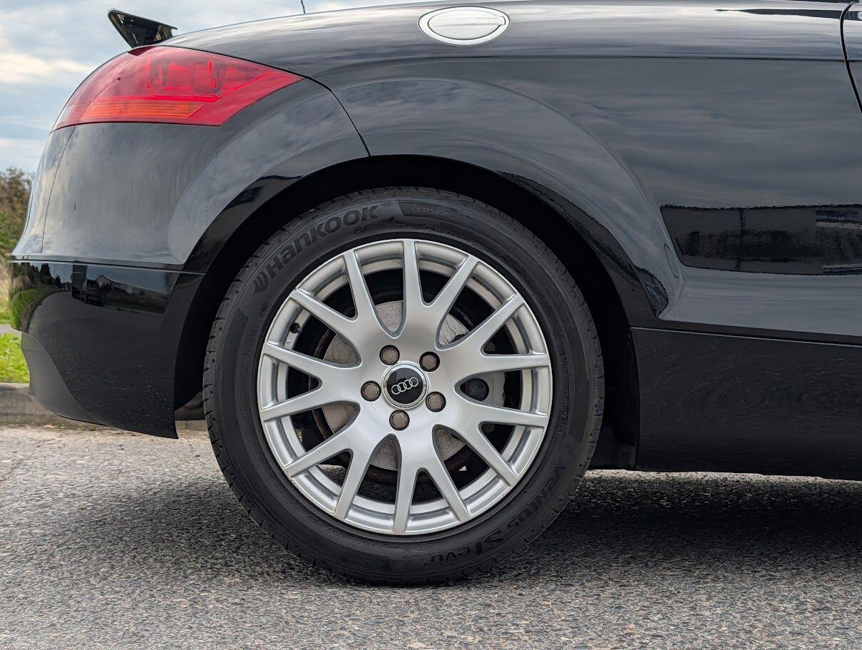 Used Audi TT 2010 for sale - 76989522: Photo 14