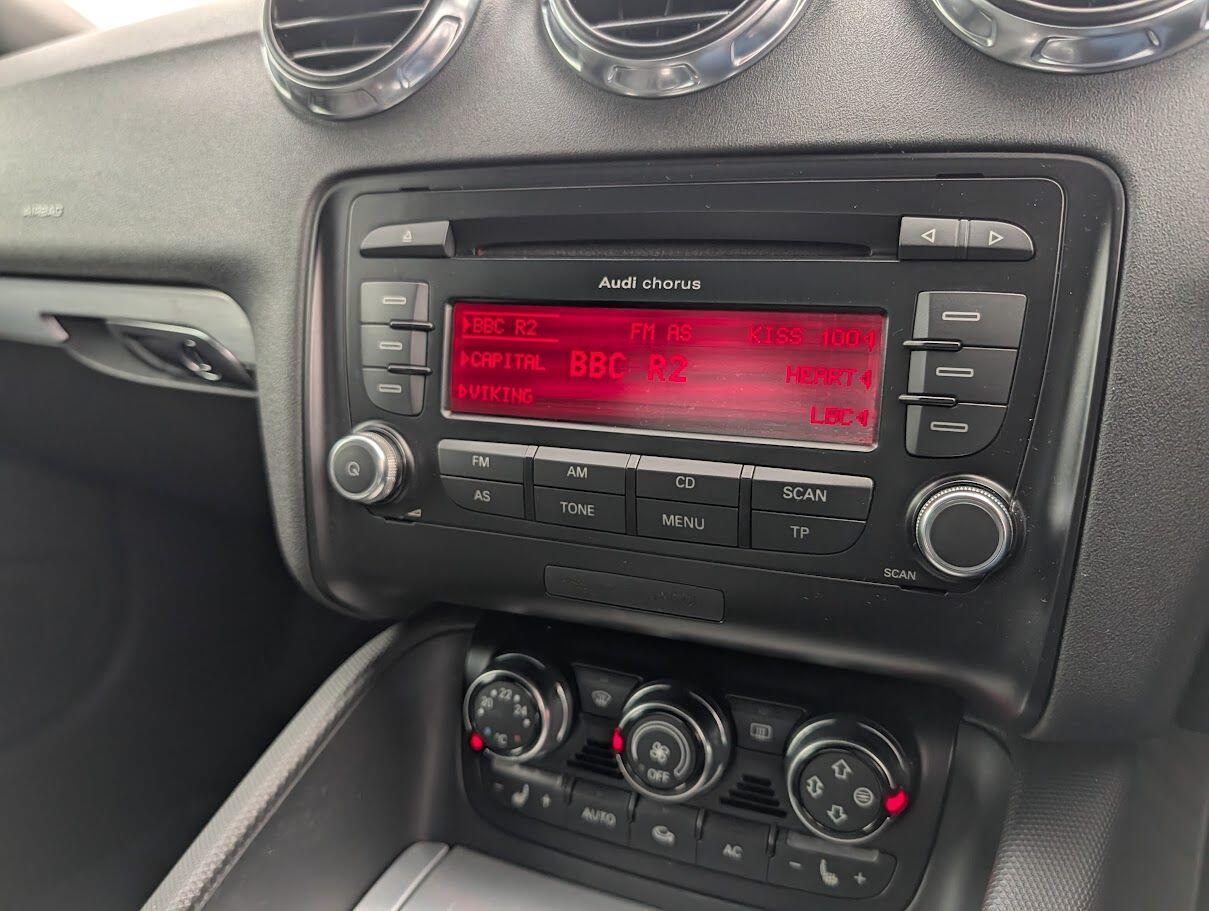 Used Audi TT 2010 for sale - 76989522: Photo 15