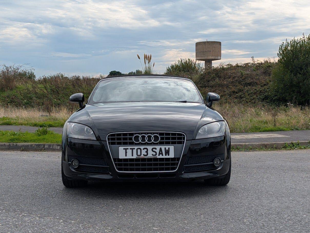 Used Audi TT 2010 for sale - 76989522: Photo 2