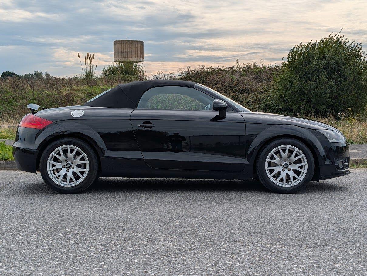 Used Audi TT 2010 for sale - 76989522: Photo 6