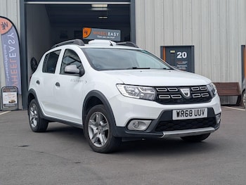 Used Dacia Sandero Stepway 2018 for sale - 79544440: Photo