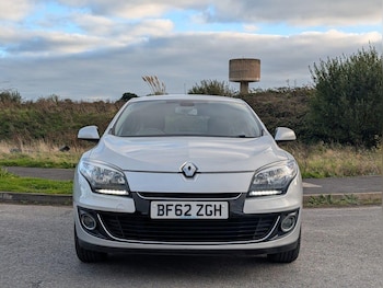 Used Renault Megane 2012 for sale - 76226223: Photo 2