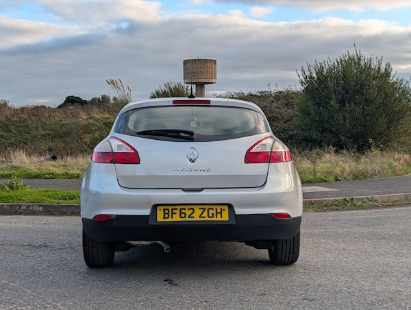 Used Renault Megane 2012 for sale - 76226223: Photo 7