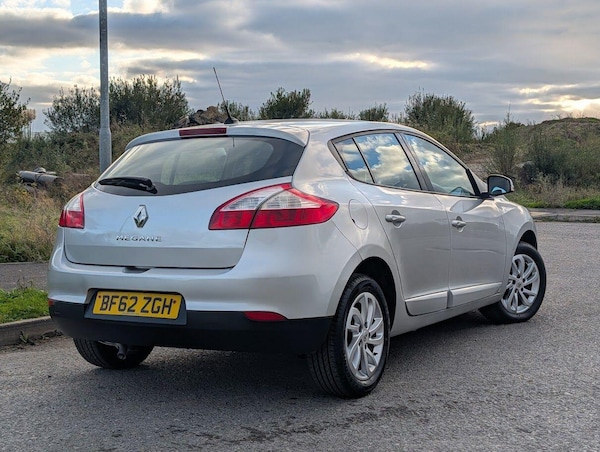 Used Renault Megane 2012 for sale - 76226223: Photo 9