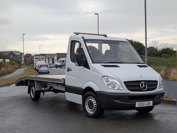 Mercedes-Benz Sprinter feature image