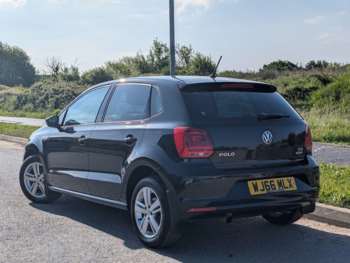 Used Volkswagen Polo 2016 for sale - 74758872: Photo