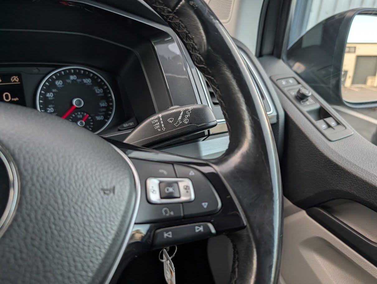 Used Volkswagen Transporter 2019 for sale - 78034821: Photo 10