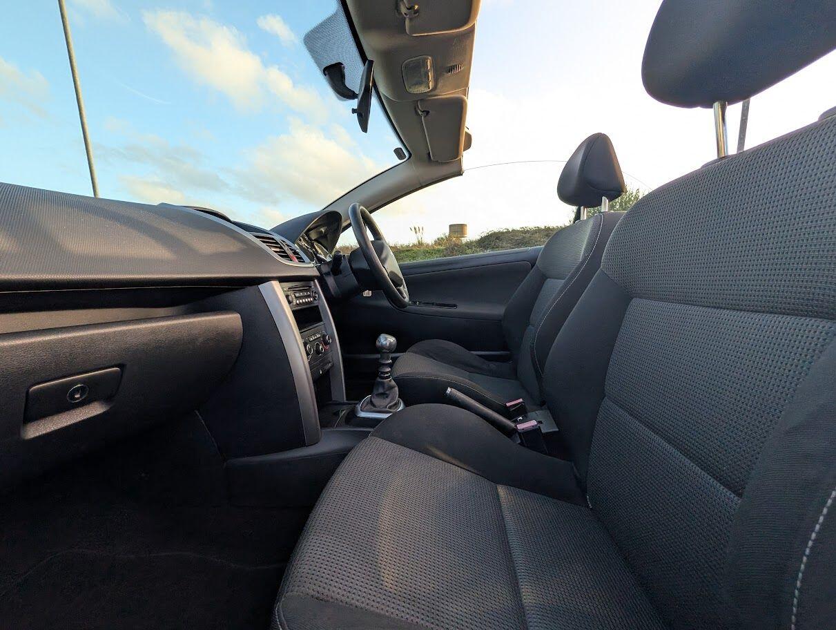 Used Peugeot 207 2011 for sale - 76995490: Photo 28