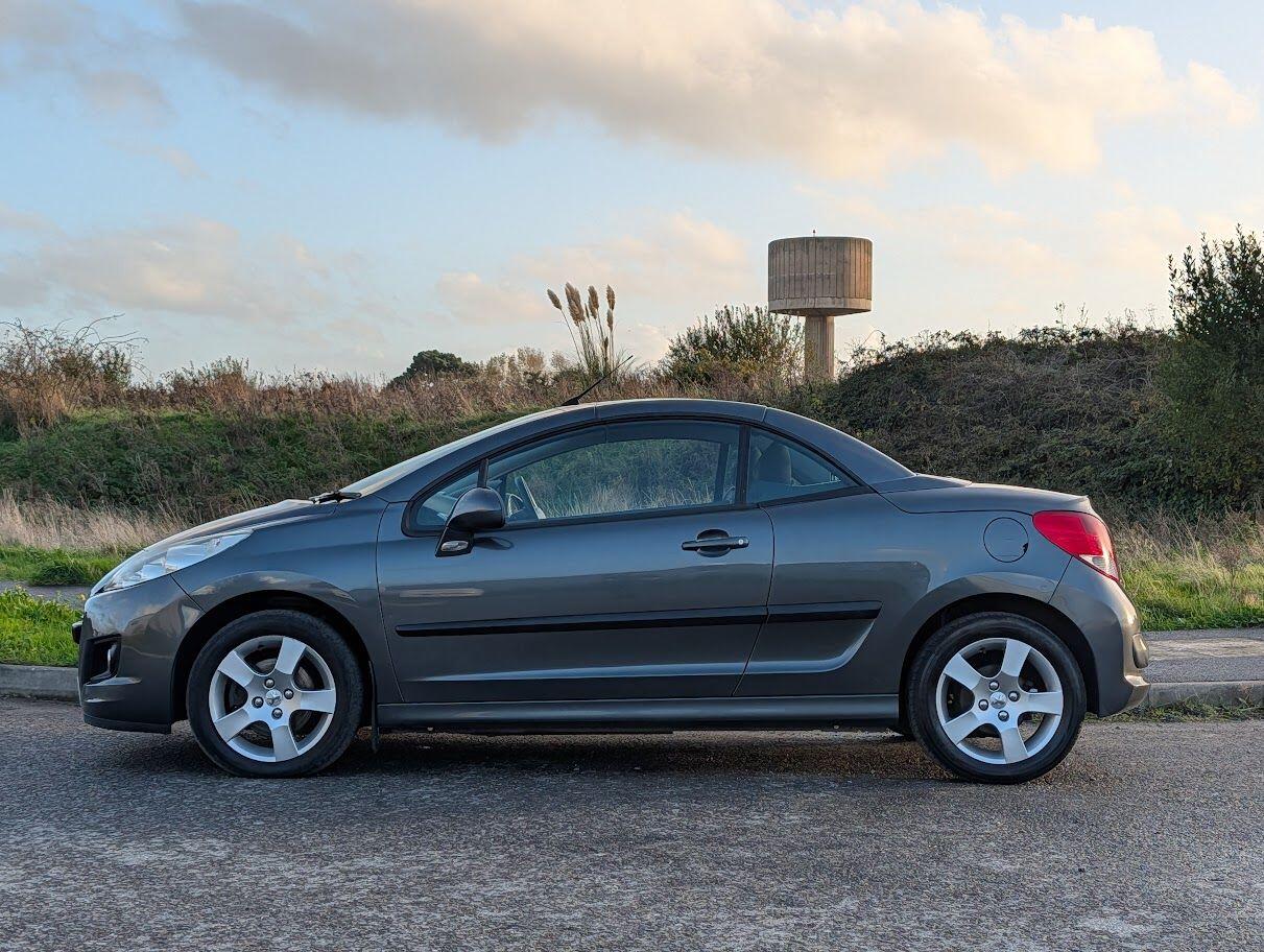 Used Peugeot 207 2011 for sale - 76995490: Photo 9