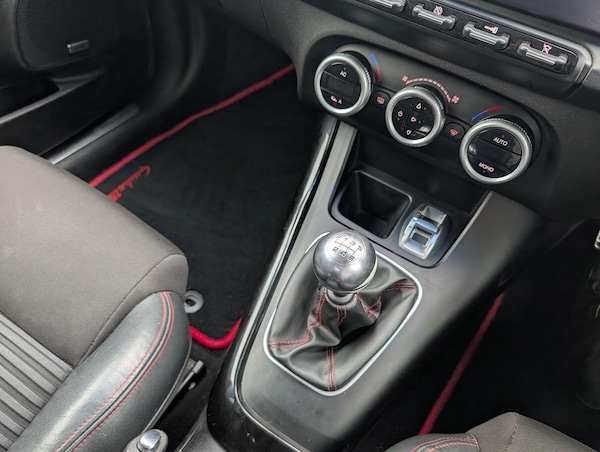 Used Alfa Romeo Giulietta 2011 for sale - 76259255: Photo 10