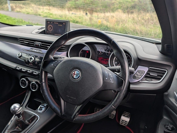 Used Alfa Romeo Giulietta 2011 for sale - 76259255: Photo 28