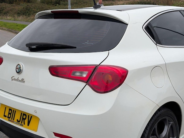 Used Alfa Romeo Giulietta 2011 for sale - 76259255: Photo 30