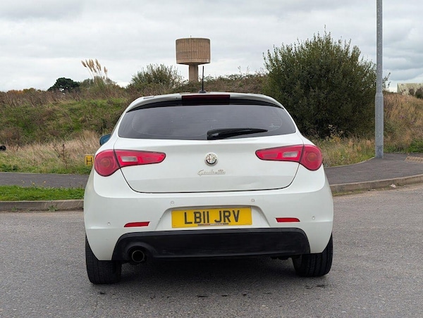Used Alfa Romeo Giulietta 2011 for sale - 76259255: Photo 7