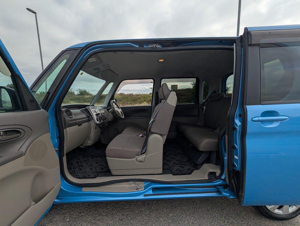 Used Daihatsu Tanto 2023 for sale - 76270326: Photo 28