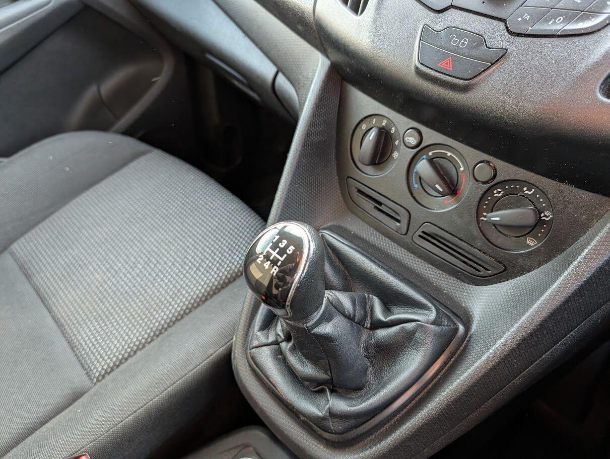 Used Ford Transit Connect 2016 for sale - 76823847: Photo 17