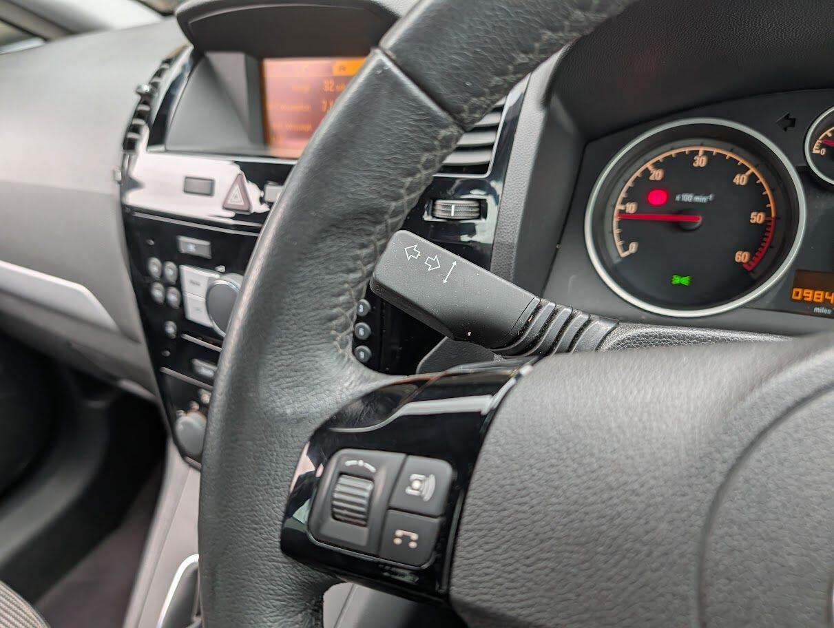 Used Vauxhall Zafira 2011 for sale - 77854116: Photo 15