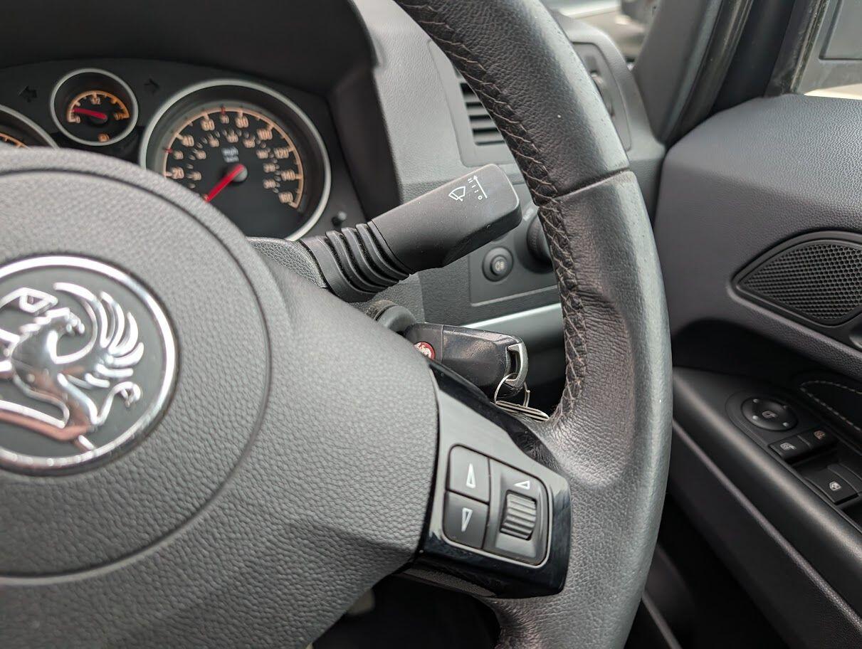 Used Vauxhall Zafira 2011 for sale - 77854116: Photo 25