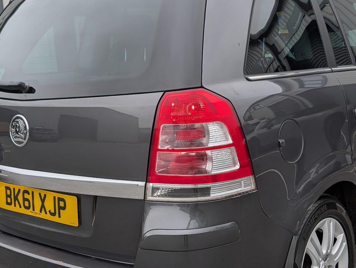 Used Vauxhall Zafira 2011 for sale - 77854116: Photo 28
