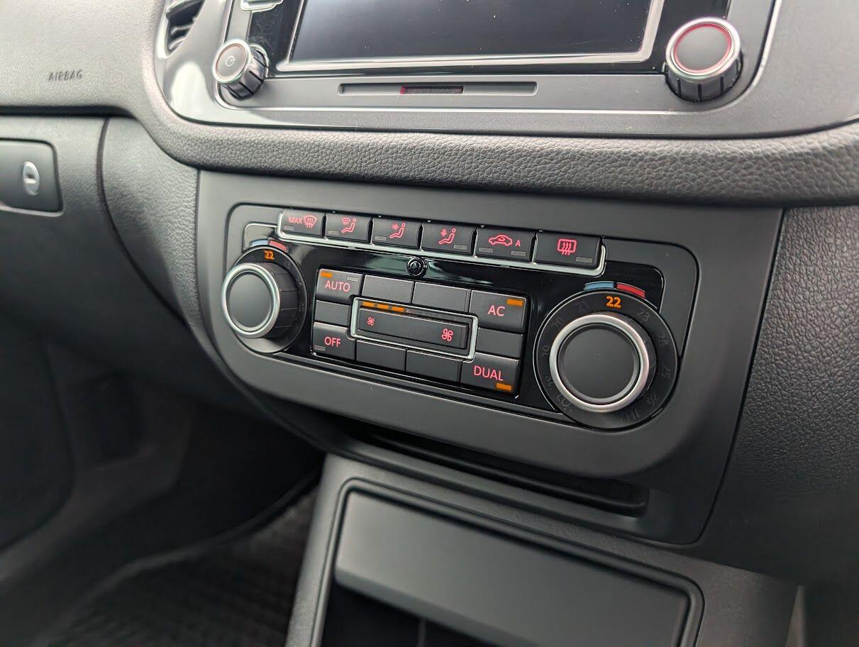 Used Volkswagen Tiguan 2011 for sale - 77074153: Photo 24