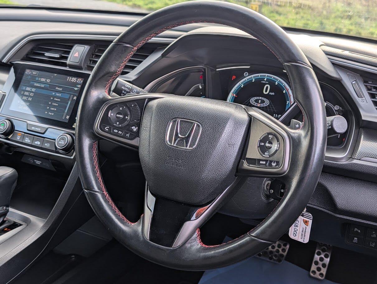 Used Honda Civic 2019 for sale - 76898475: Photo 30
