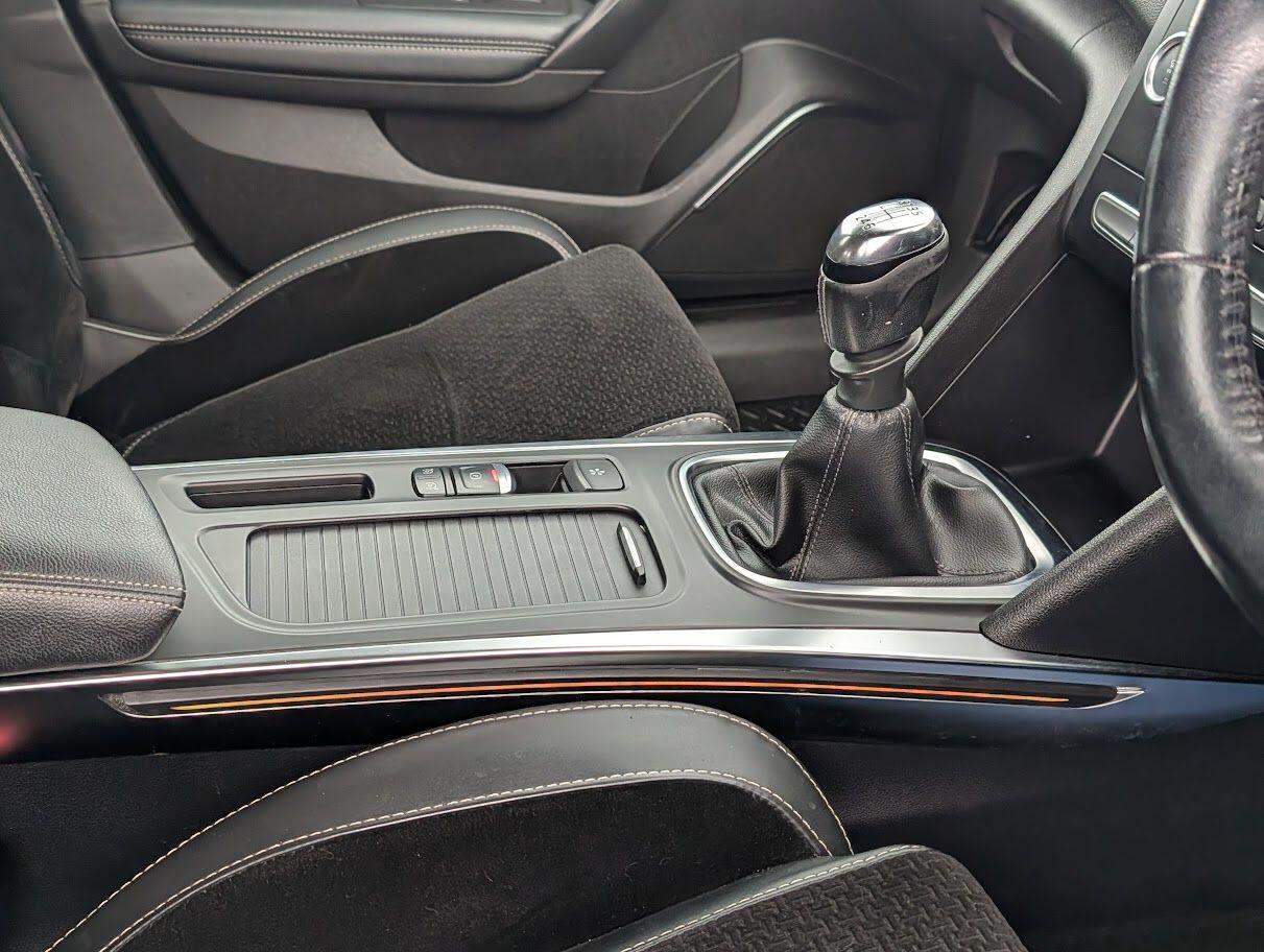 Used Renault Megane 2017 for sale - 76823841: Photo 11