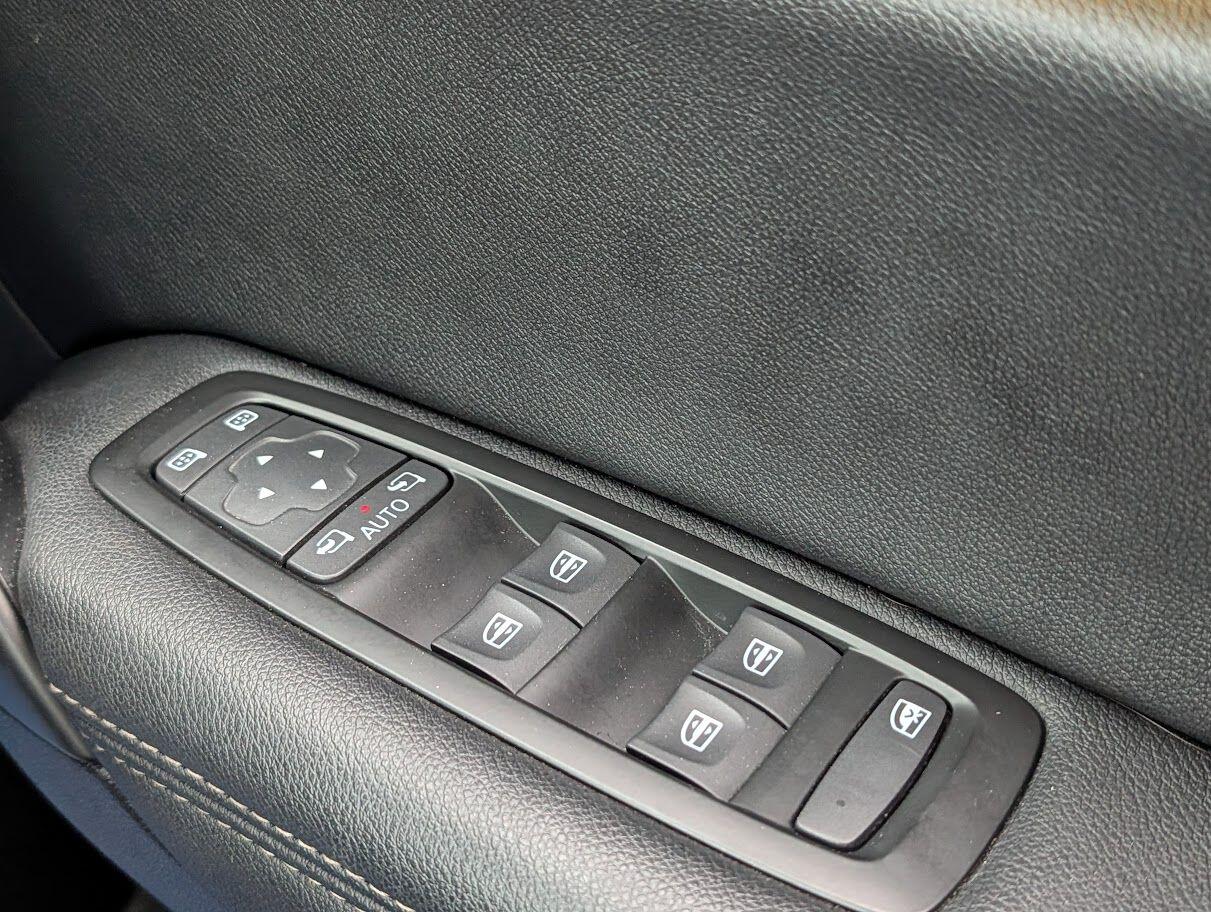 Used Renault Megane 2017 for sale - 76823841: Photo 16