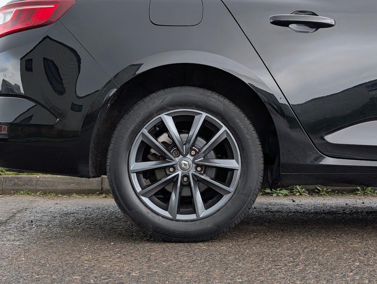 Used Renault Megane 2017 for sale - 76823841: Photo 18