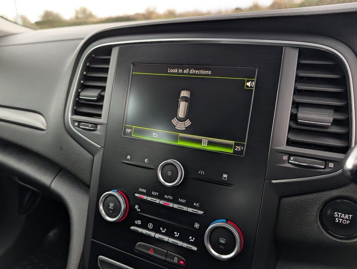 Used Renault Megane 2017 for sale - 76823841: Photo 22