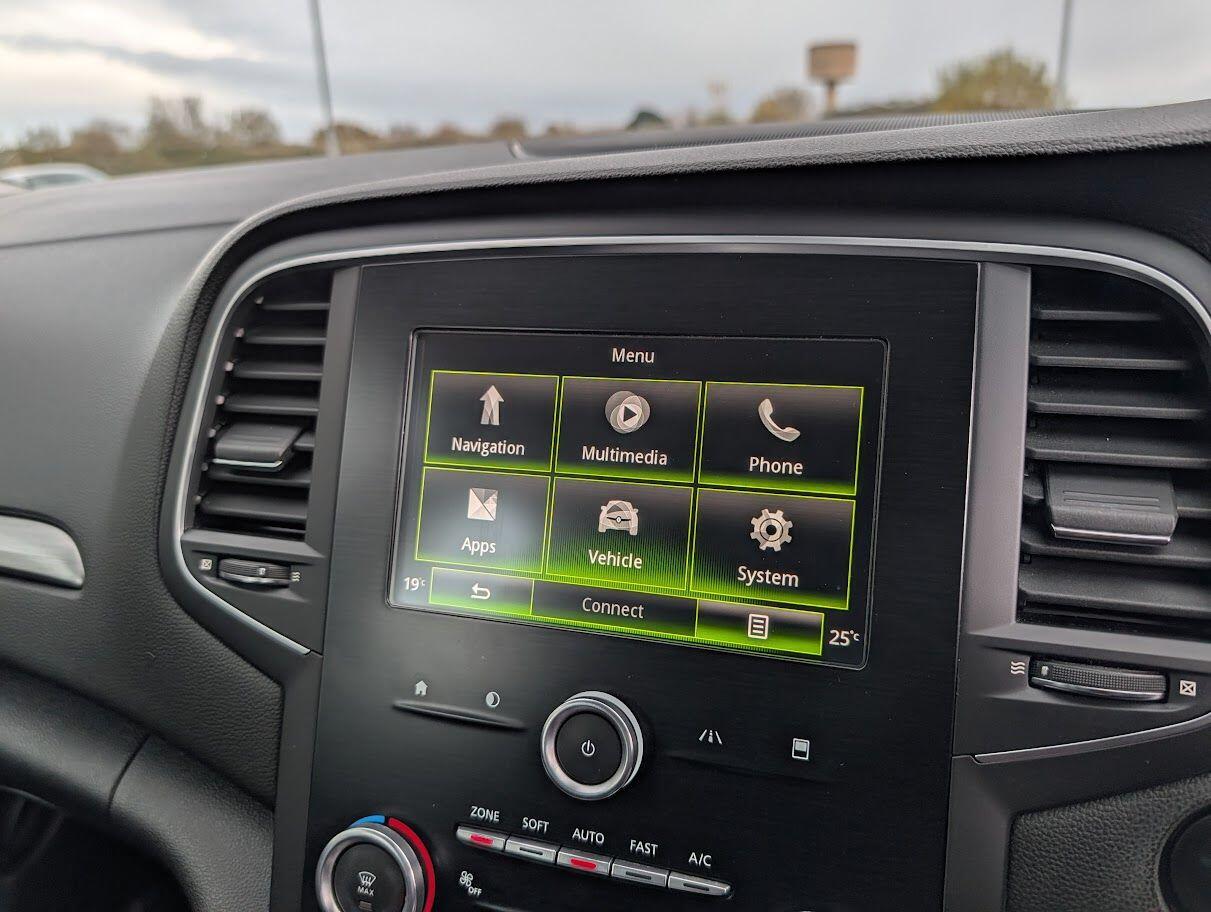 Used Renault Megane 2017 for sale - 76823841: Photo 24