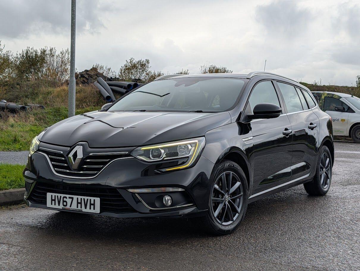 Used Renault Megane 2017 for sale - 76823841: Photo 3