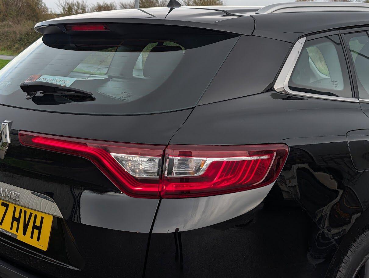 Used Renault Megane 2017 for sale - 76823841: Photo 32