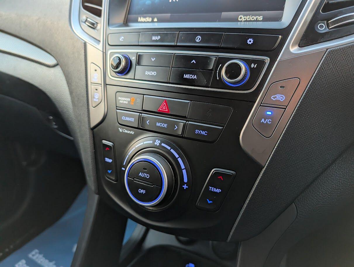 Used Hyundai Santa Fe 2016 for sale - 76408866: Photo 33