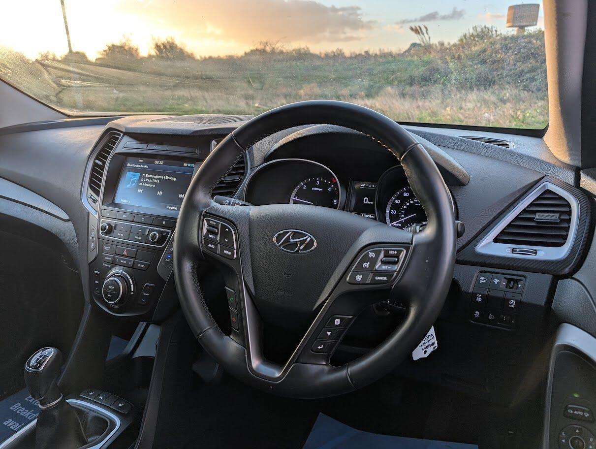 Used Hyundai Santa Fe 2016 for sale - 76408866: Photo 36