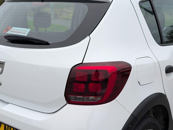Used Dacia Sandero Stepway 2017 for sale - 76283081: Photo 24