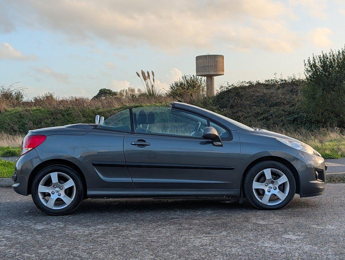 Used Peugeot 207 CC 2011 for sale - 76472635: Photo 12