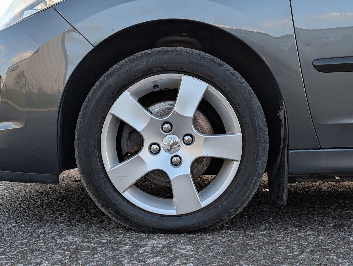 Used Peugeot 207 CC 2011 for sale - 76472635: Photo 21