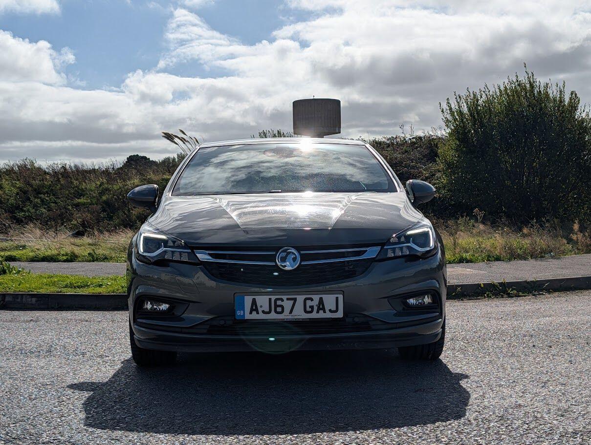 Used Vauxhall Astra 2017 for sale - 76189576: Photo 2