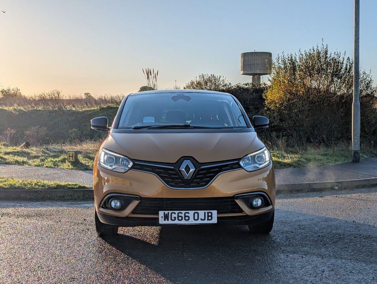 Used Renault Scenic 2016 for sale - 76824164: Photo 2