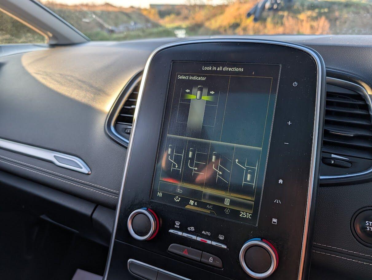 Used Renault Scenic 2016 for sale - 76824164: Photo 26